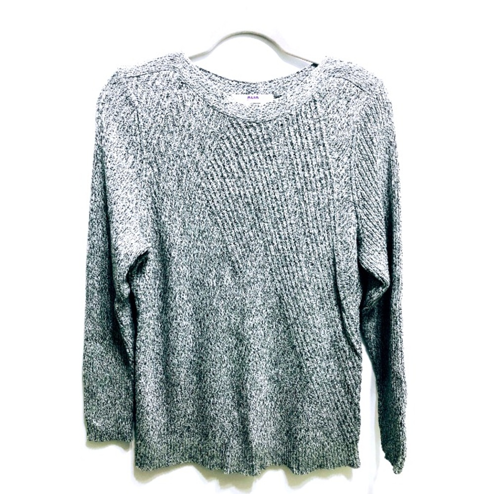 ALIA knit sweater